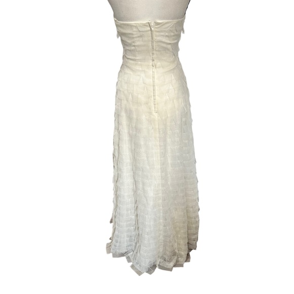 BCBG Max Azria Strapless Evening Off White Maxi Tiered dress Casual Wedding 4 - Picture 4 of 8